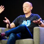 Circle Drops 15%, Stock Frenzy Cools as BIS Warns of Stablecoin Risks