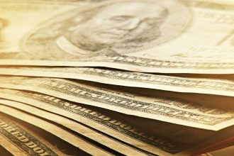 Coinbase's Base Sees Over $4B in Outflows Through Cross-Chain Bridges; Ethereum Nets Inflows of $8.5B