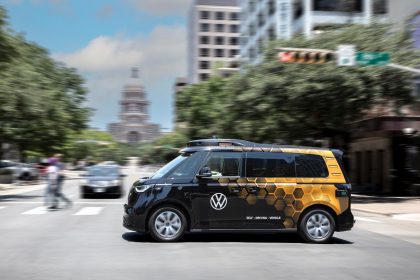 Volkswagen ADMT Taps Solana-Based Hivemapper Bee Maps for Driverless Data
