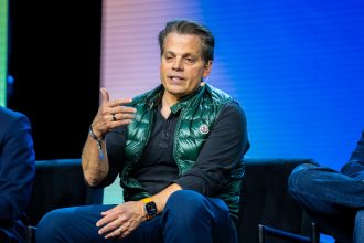 Scaramucci Says Bitcoin Treasury Trend Will Fade Despite Saylor’s Success