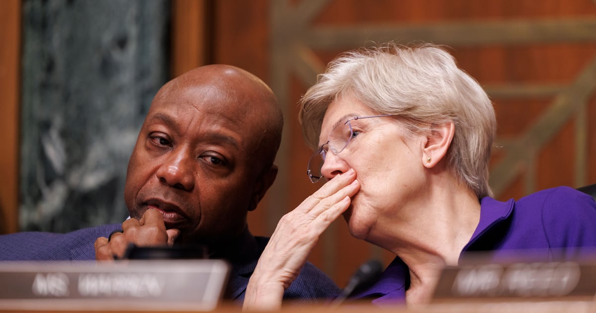 Senate Dems sweat tokenisation, DeFi in market structure hearing